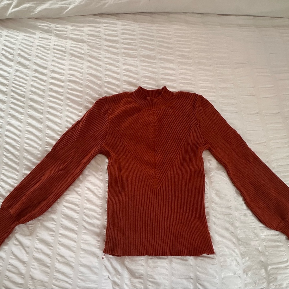 Vici burnt orange mock neck sweater size L
